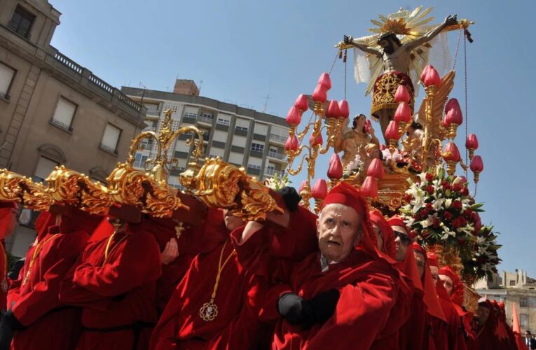 Cieza recibe en Madrid oficialmente la acreditación de la internacionalidad de su Semana Santa